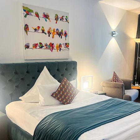 Hotel Service Apartments Am Prinzenplatz カンプ・リントフォルト エクステリア 写真