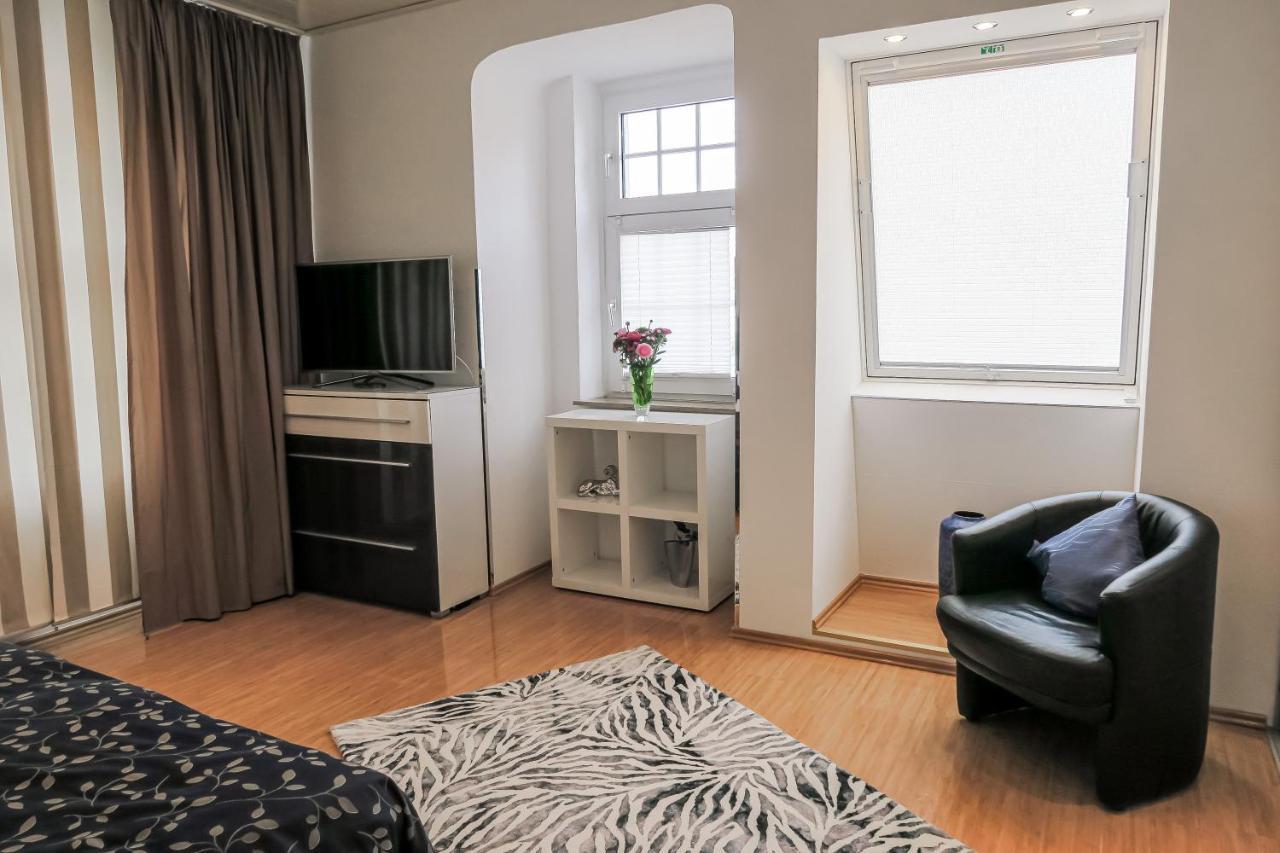 Hotel Service Apartments Am Prinzenplatz カンプ・リントフォルト エクステリア 写真