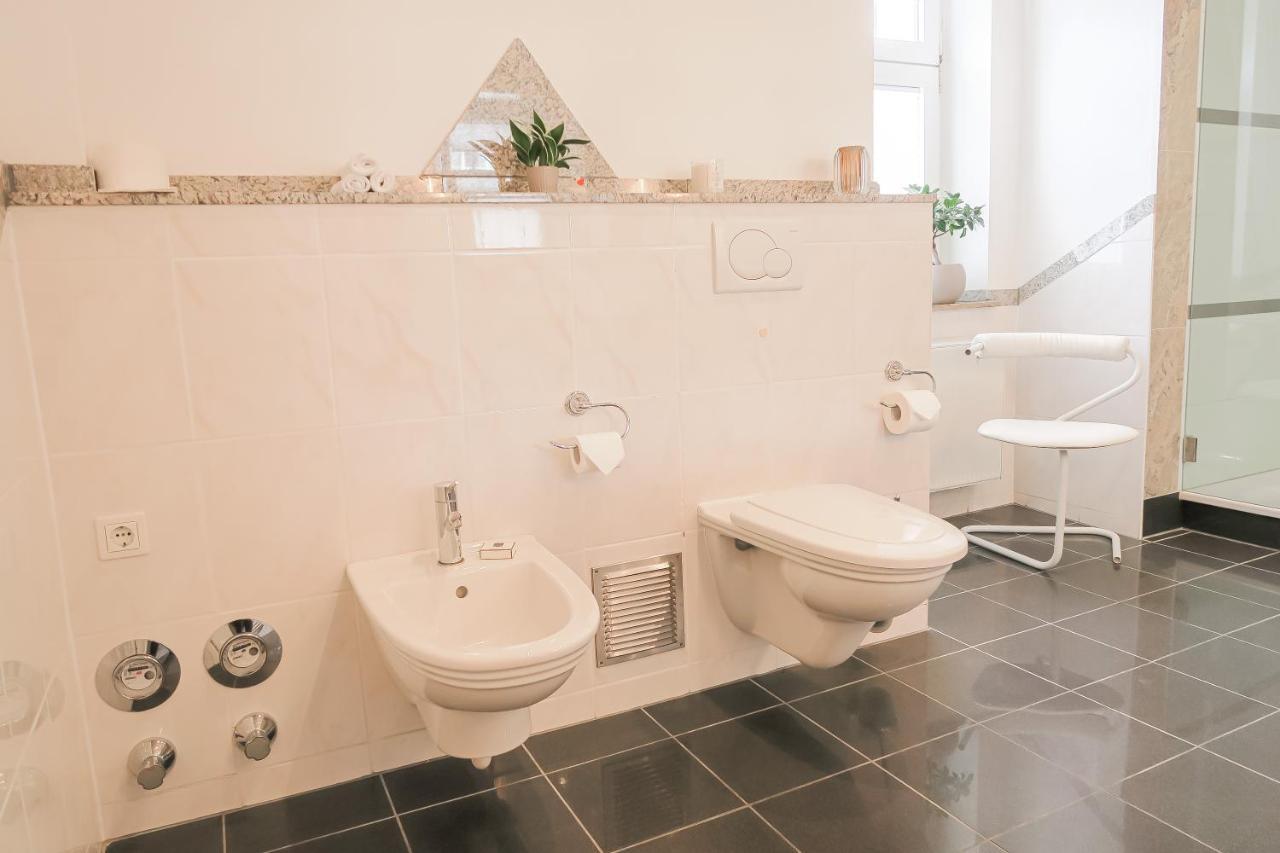 Hotel Service Apartments Am Prinzenplatz カンプ・リントフォルト エクステリア 写真