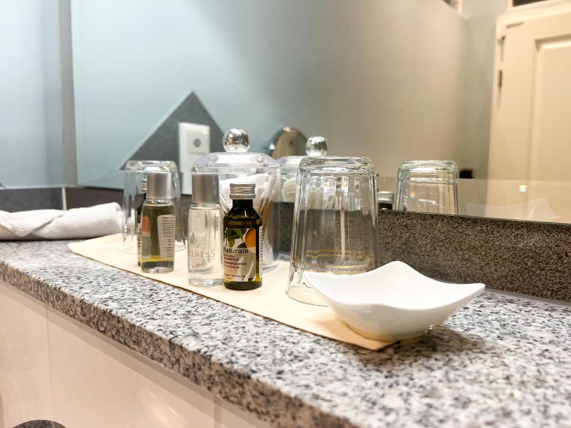 Hotel Service Apartments Am Prinzenplatz カンプ・リントフォルト エクステリア 写真